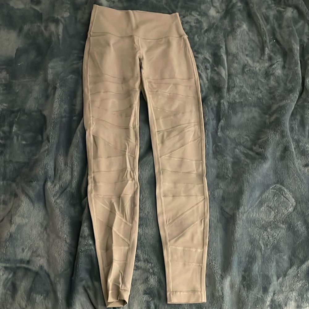 Lululemon OG Wunder Under - 6